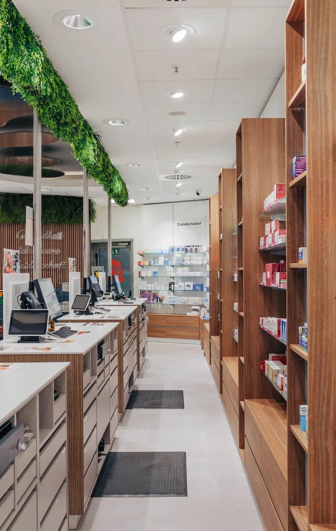 Pharmacy interior photography Pforzheim 15